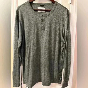 Mens  Reigning Champ Long Sleeve Henley Large